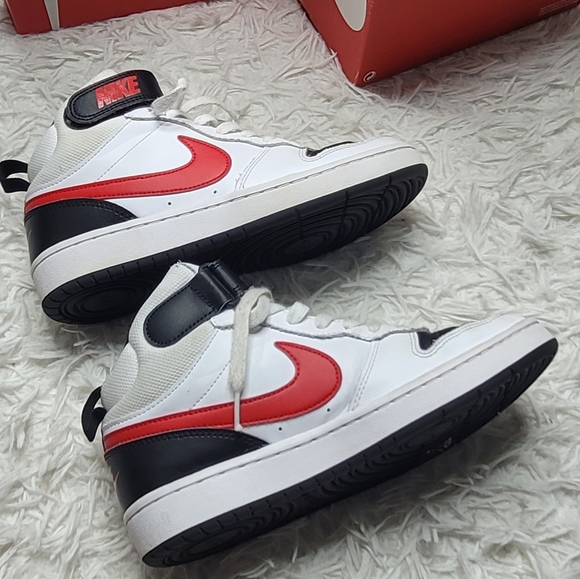 ❤️Boys Court Borough Mid 2 Nikes ❤️ - Picture 4 of 16